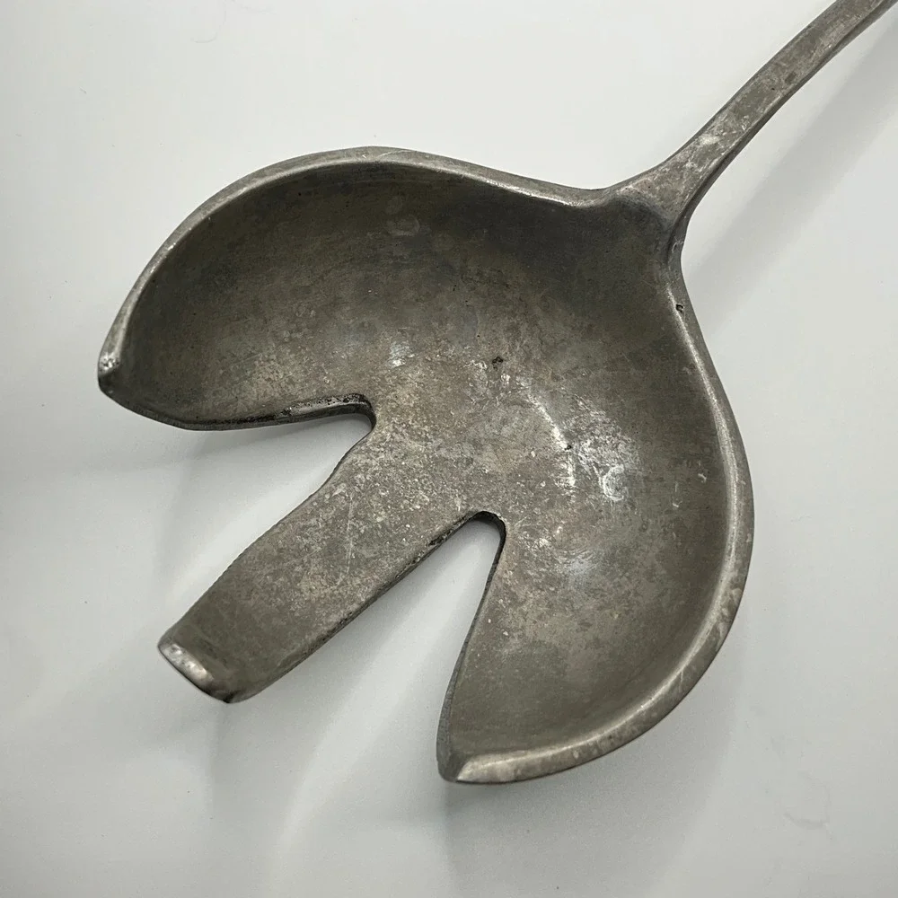 Vintage Metal Salad Server Sculpted Handle Animal‎ Grapes Mexican Crafted